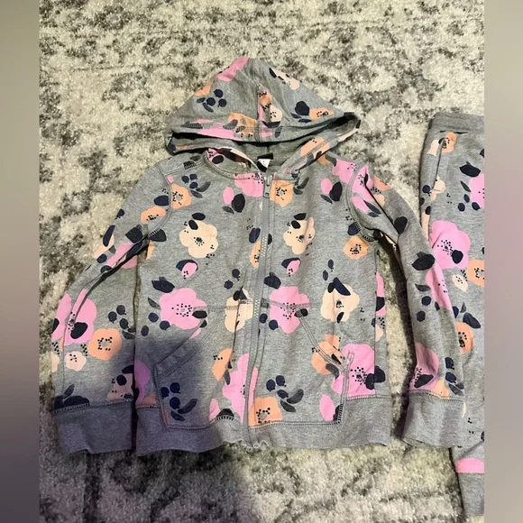 Tea Collection sweatsuit outfit. Floral. Size 4T. - Picture 3 of 6